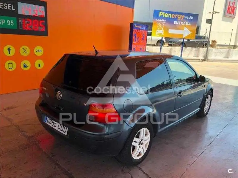 2003 Volkswagen GOLF
