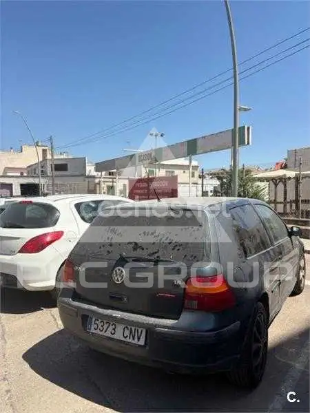2003 Volkswagen GOLF