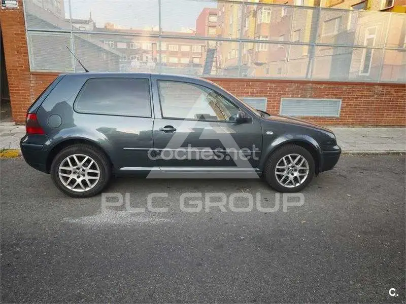2003 Volkswagen GOLF