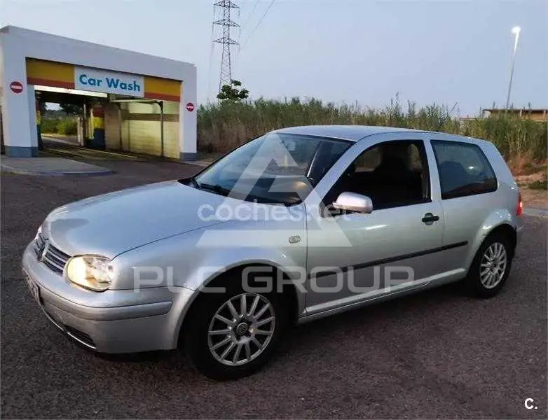 2003 Volkswagen GOLF