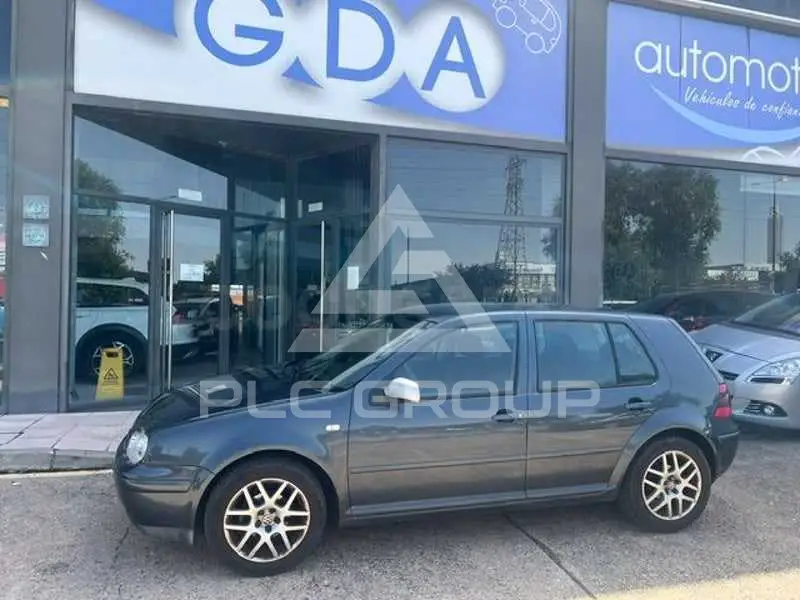 2003 Volkswagen GOLF