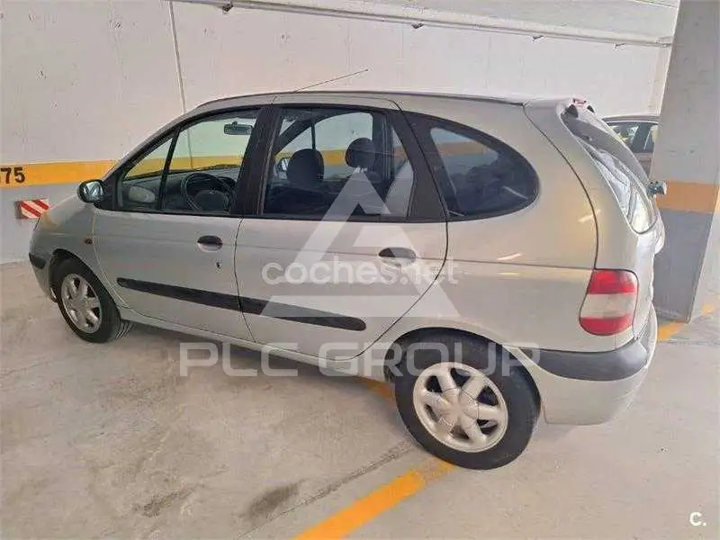 2003 Renault Scenic