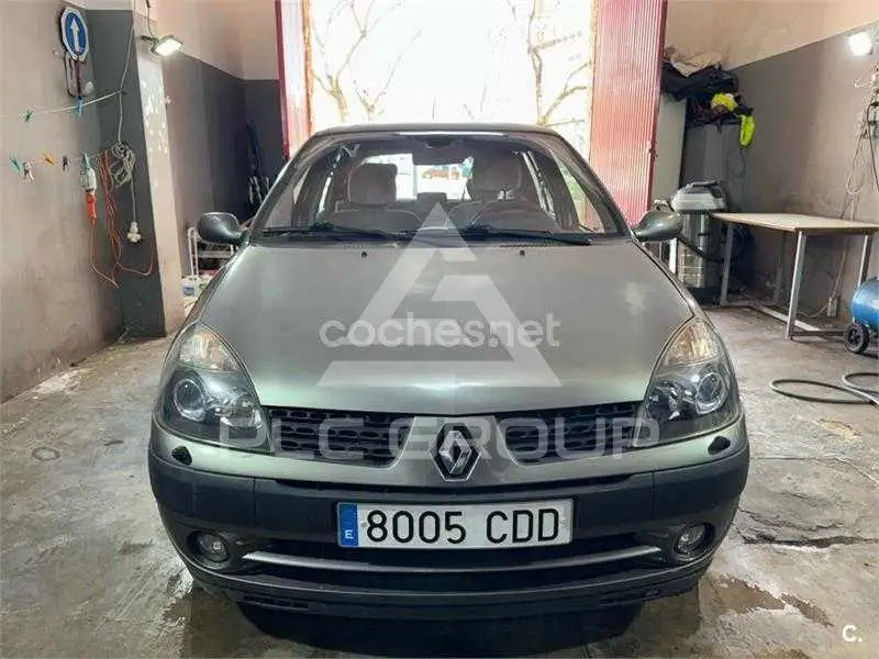 2003 Renault Clio