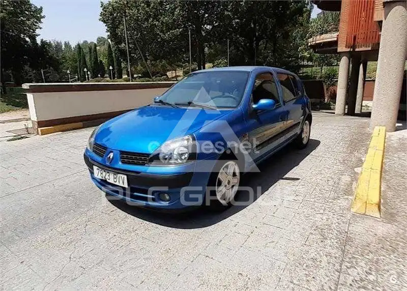 2003 Renault Clio