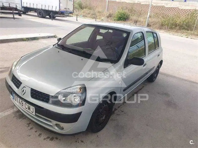 2003 Renault Clio
