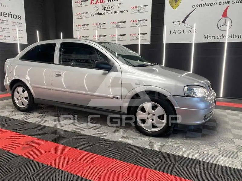 2003 Opel Astra