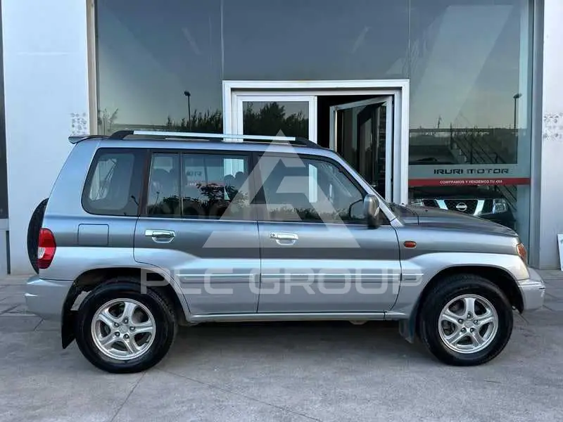 2004 Mitsubishi MONTERO
