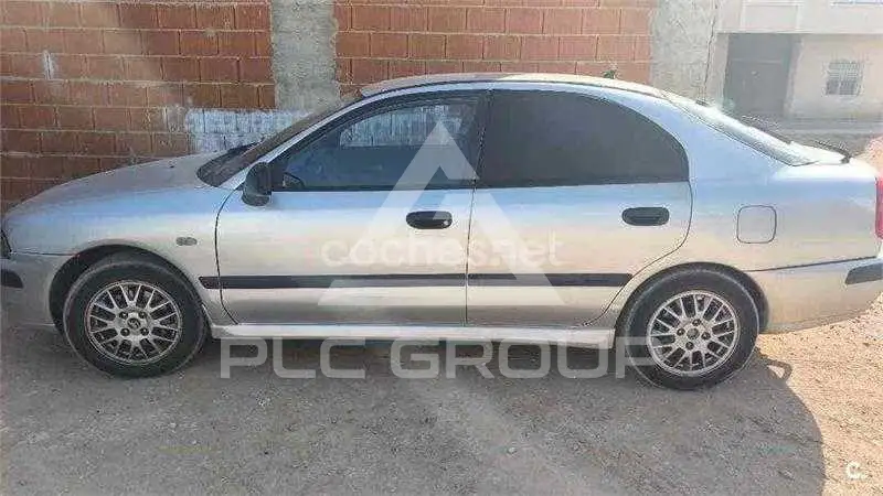 2004 Mitsubishi Carisma