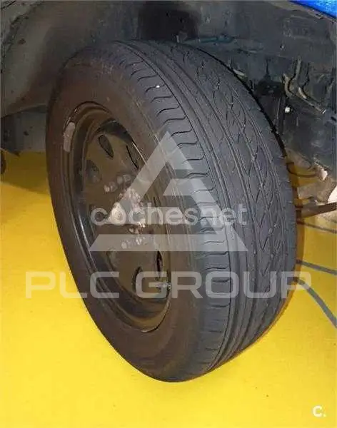 2004 Nissan Pickup