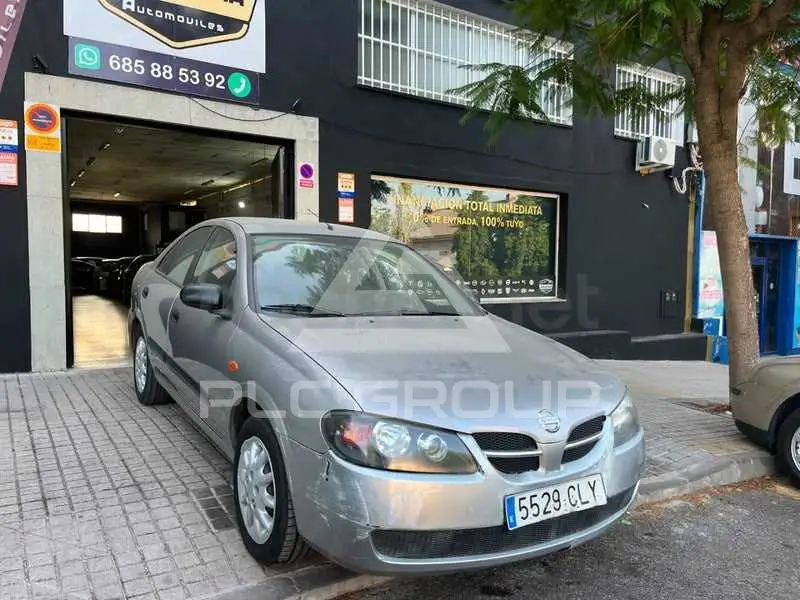 2004 Nissan Primastar