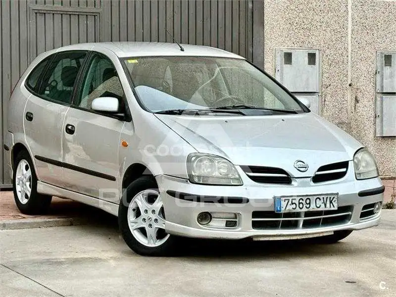 2004 Nissan ALMERA TINO
