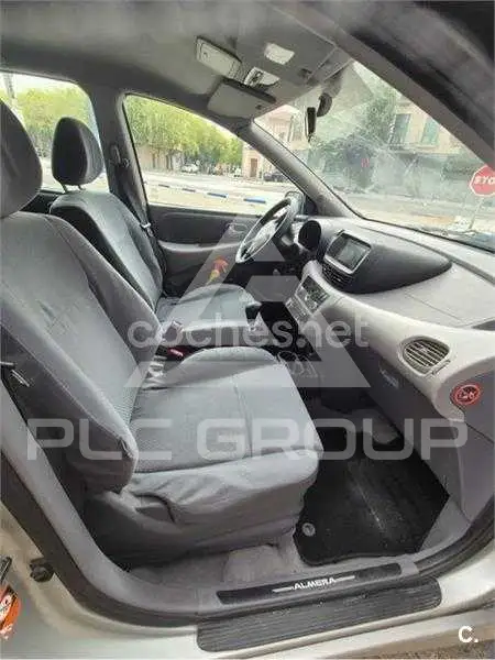 2004 Nissan ALMERA TINO