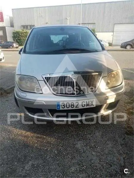 2004 Lancia Phedra