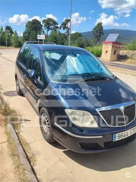 2004 Lancia Phedra