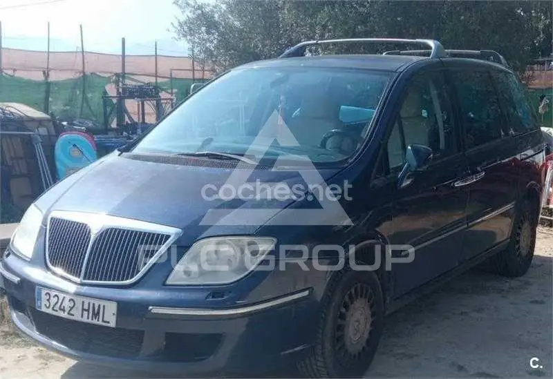 2004 Lancia Phedra