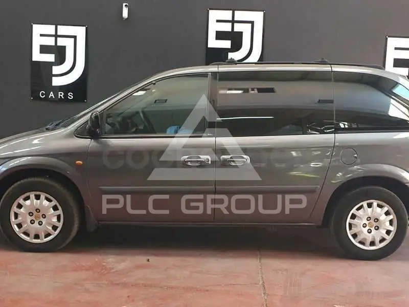 2004 Chrysler VOYAGER