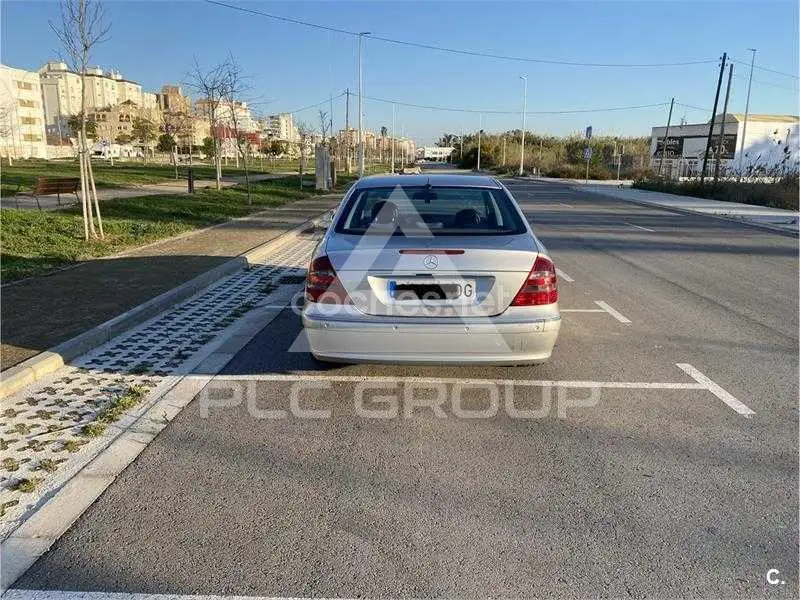 2004 Mercedes Benz E-Class