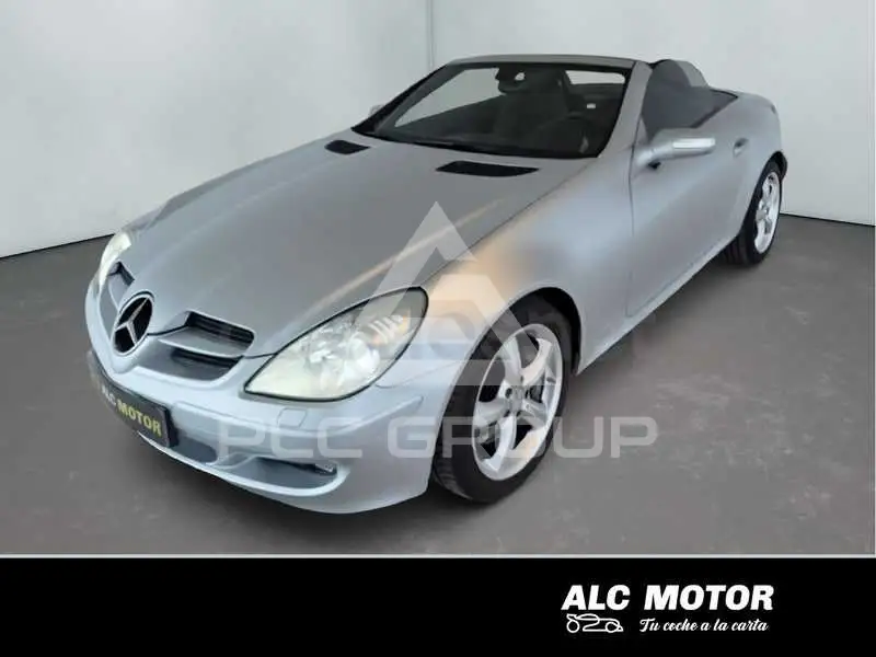 2004 Mercedes Benz SLK-Class