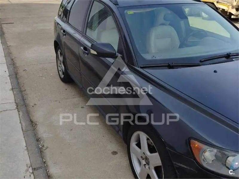 2004 Volvo V50