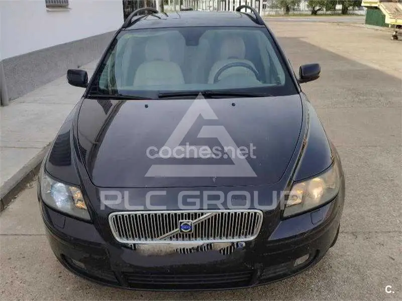 2004 Volvo V50