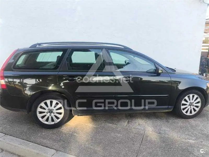 2004 Volvo V50