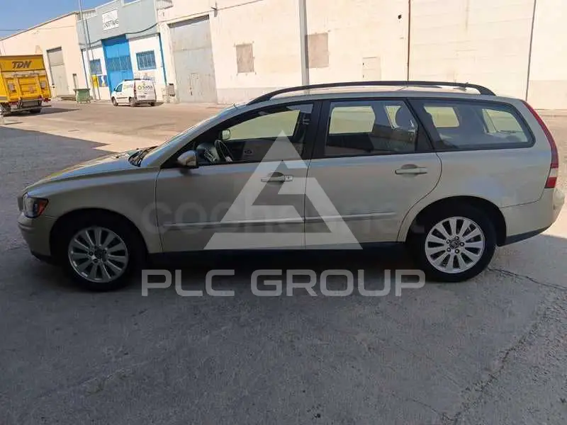 2004 Volvo V50