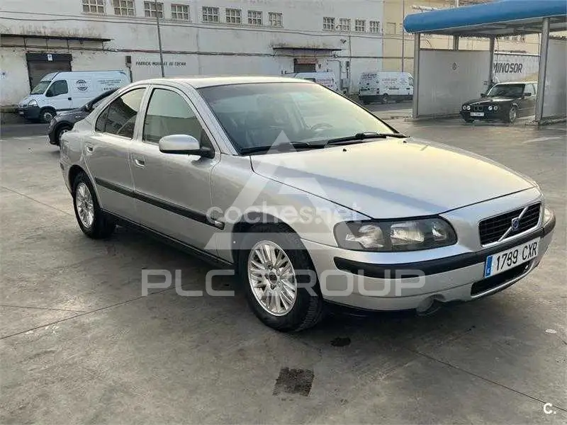 2004 Volvo S60
