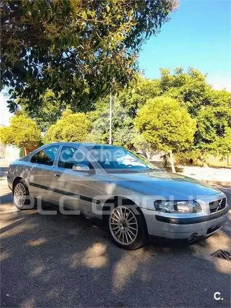 2004 Volvo S60