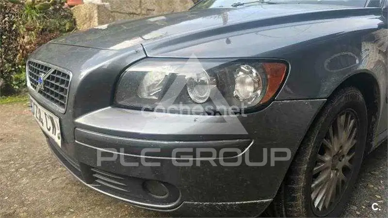 2004 Volvo S40