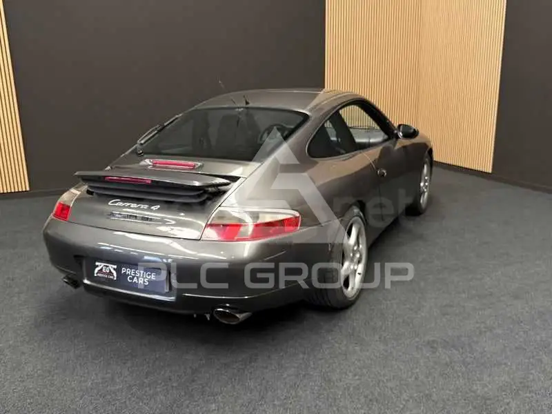 2004 Porsche 911