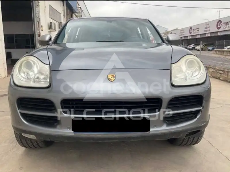 2004 Porsche Cayenne