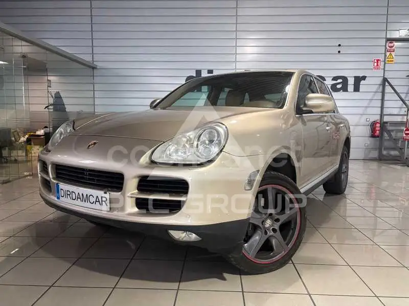 2004 Porsche Cayenne