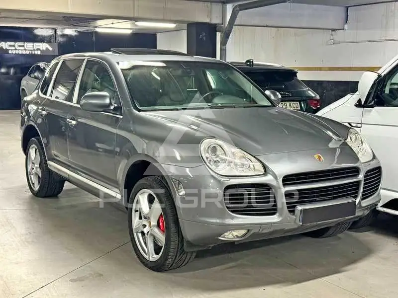 2004 Porsche Cayenne