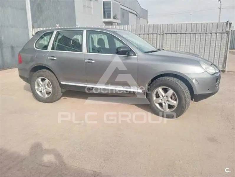 2004 Porsche Cayenne