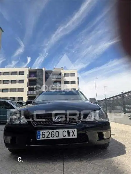 2004 Lexus IS