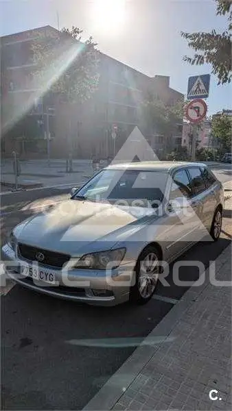 2004 Lexus IS300