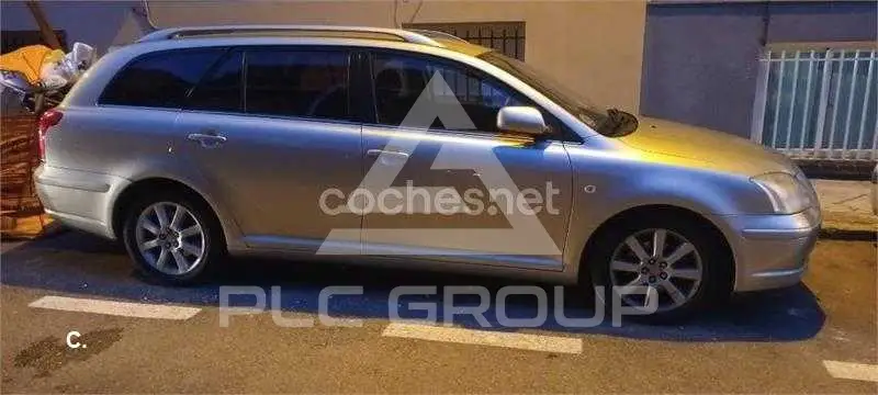 2004 Toyota Avensis