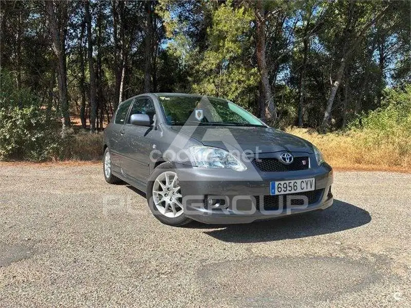 2004 Toyota COROLLA