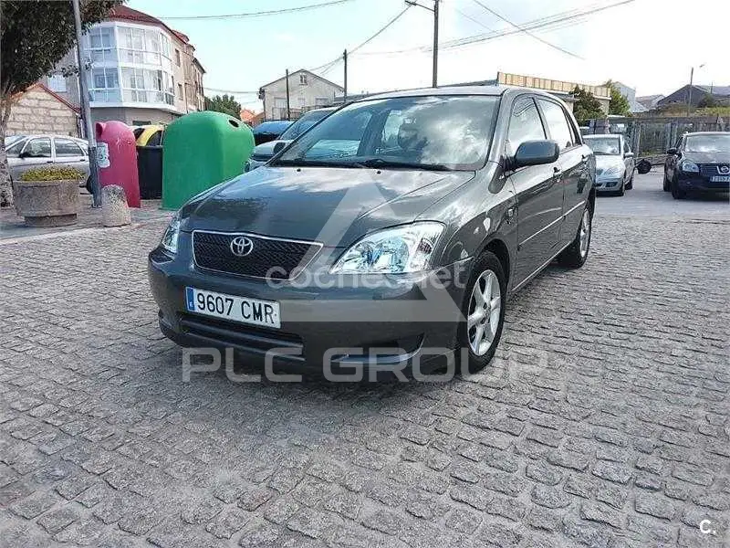 2004 Toyota COROLLA