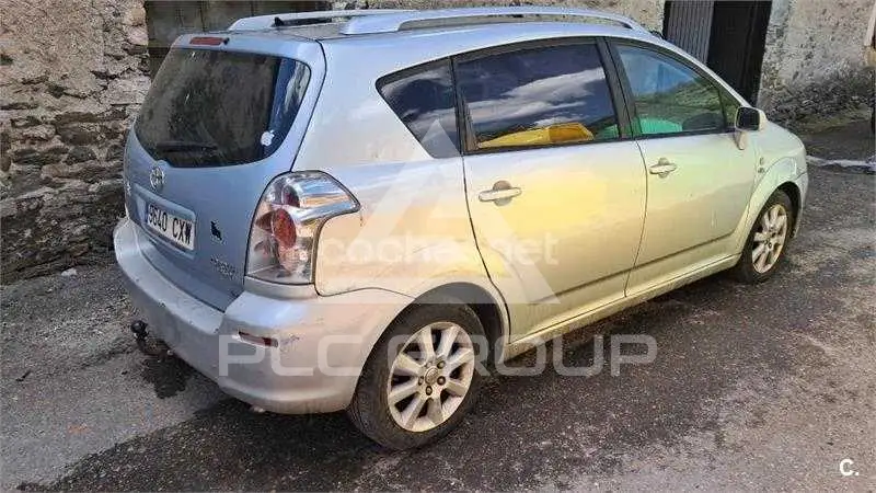 2004 Toyota COROLLA