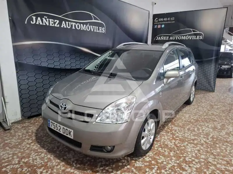 2004 Toyota COROLLA