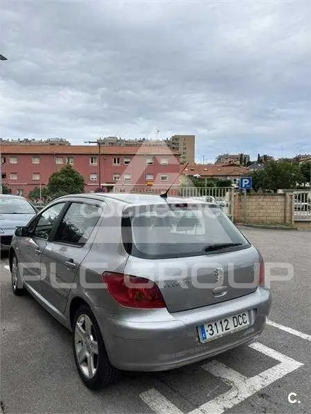2004 Peugeot 307
