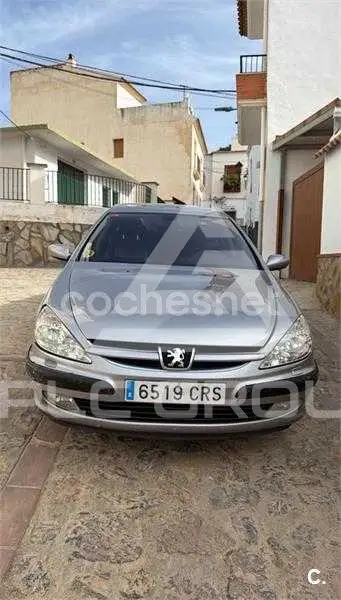 2004 Peugeot 607
