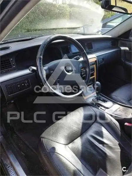 2004 KIA Opirus