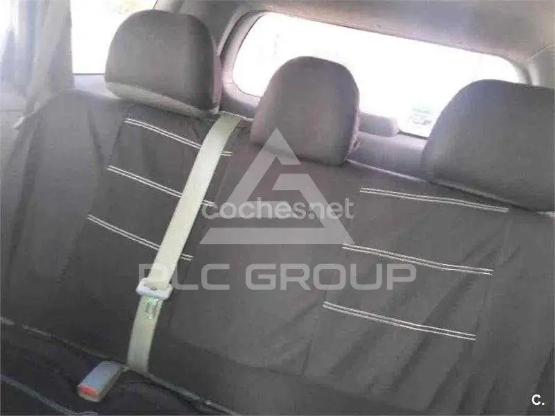 2004 KIA Carens
