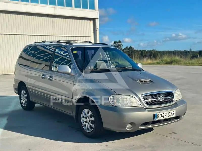 2004 KIA Carnival