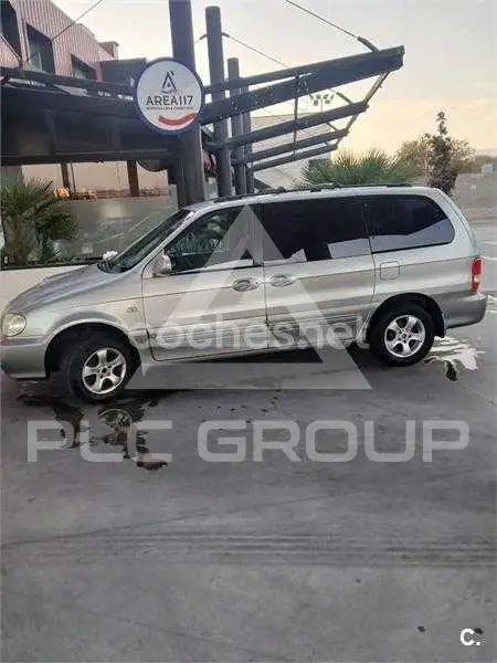2004 KIA Carnival
