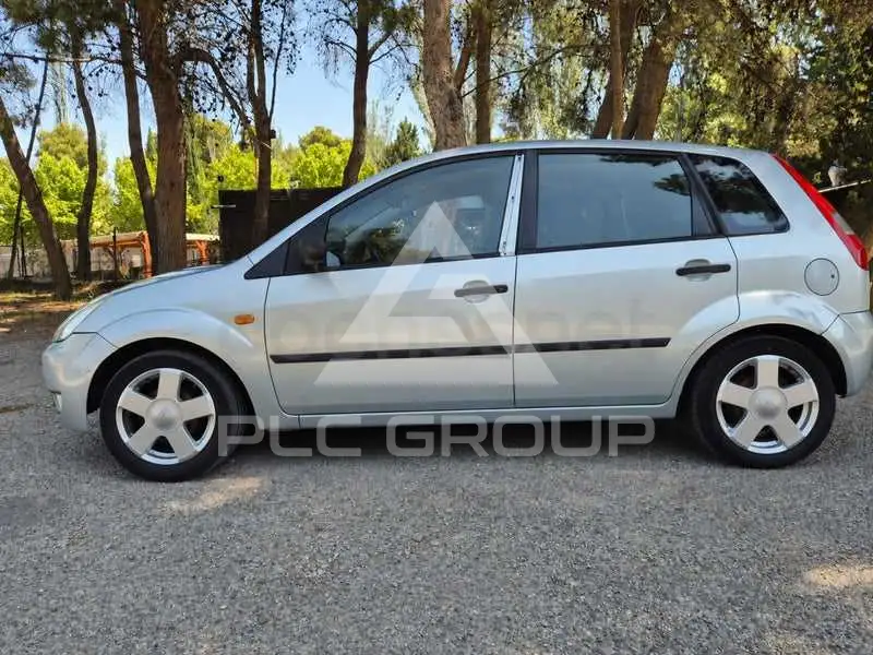 2004 Ford FIESTA