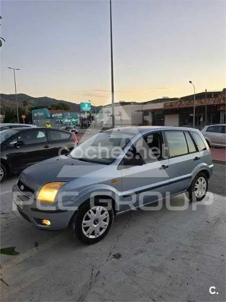 2004 Ford FUSION