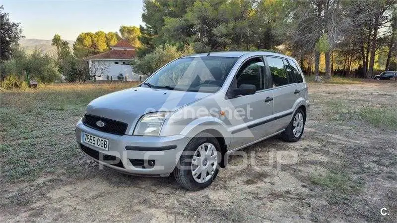 2004 Ford FUSION